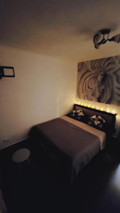 Two Bedroom Aparthotel With Garden View 부쿠레슈티 외부 사진
