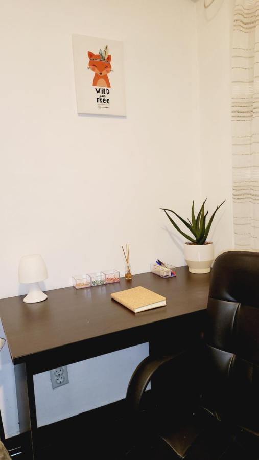 Two Bedroom Aparthotel With Garden View 부쿠레슈티 외부 사진